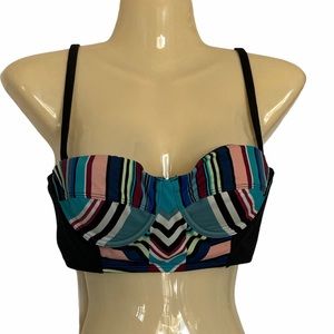 Beach Betty Underwire Bikini Top Adjustable Straps Swimwear Striped Small